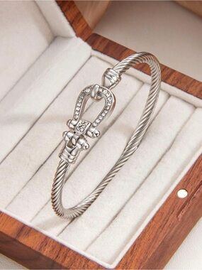 Western Horseshoe Bracelet Silver-Tone Crystal Accented Cable Bangle Bracelet